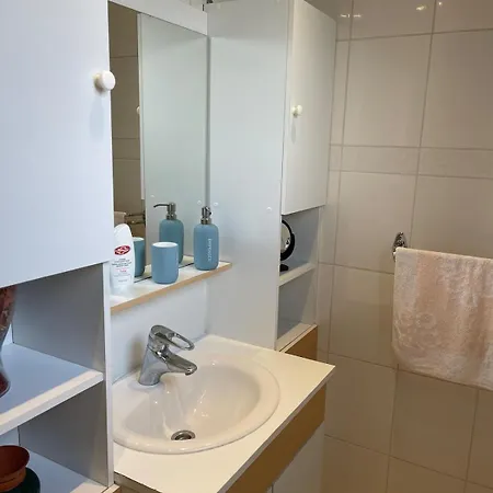 Avec Jolie Vue Et Jardin Privatif