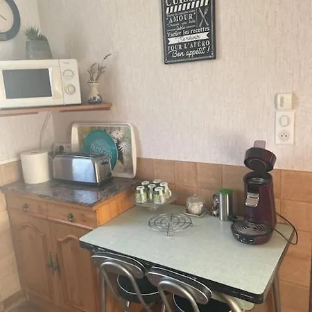 Avec Jolie Vue Et Jardin Privatif *