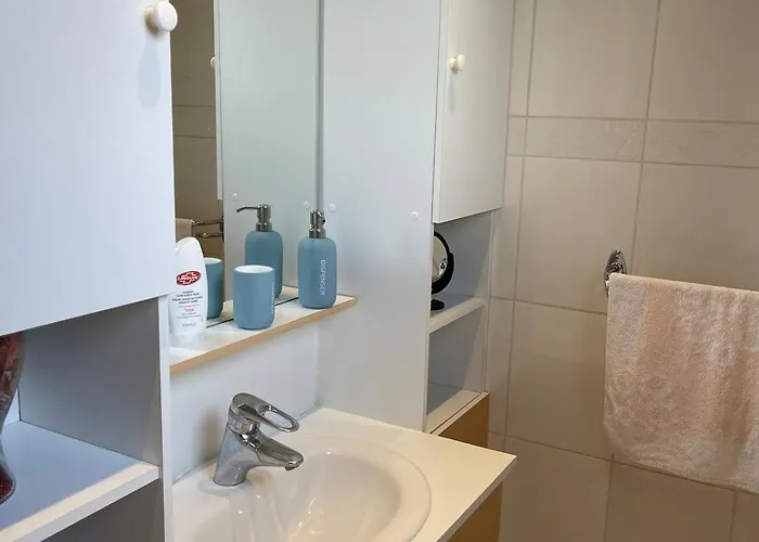 Avec Jolie Vue Et Jardin Privatif