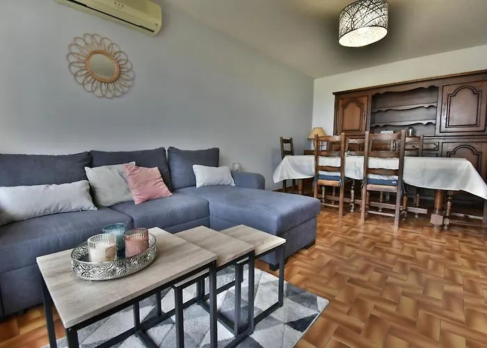 Avec Jolie Vue Et Jardin Privatif Apartment